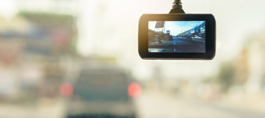 Top 5 Dash Cams for Truck Drivers & Fleets - BlackboxMyCar 